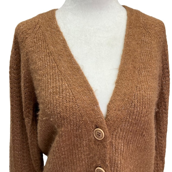 RW&Co Brown V-Neck Cropped Cardigan Size M - Picture 3 of 8